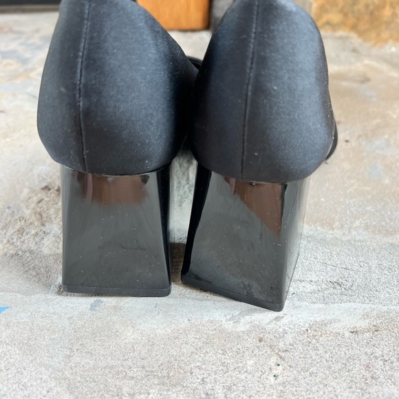 Zara Block Heel Black fabric pumps. SZ 7.5 - Picture 3 of 8